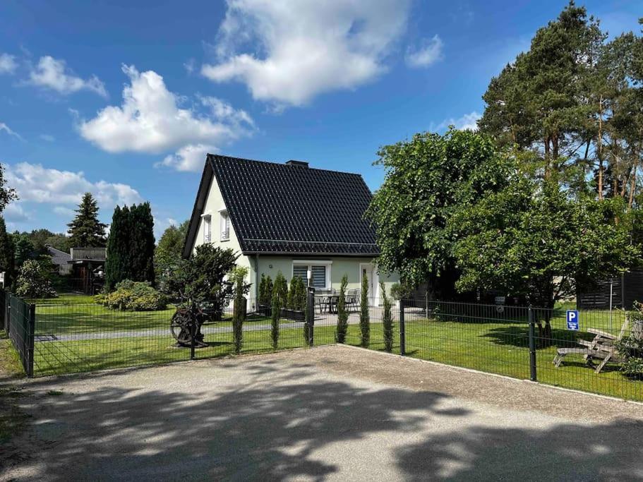 Апартаменты -Haus Am Waeldchen- Цеденик Экстерьер фото